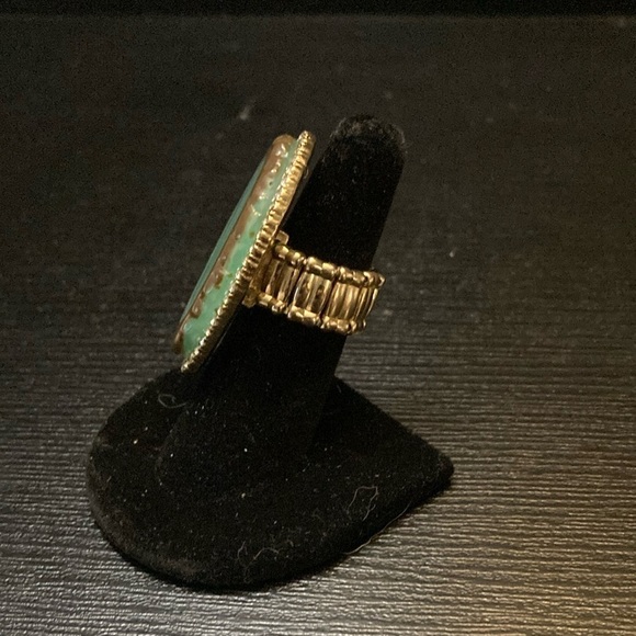 Elegant Green Stone like Ring with Gold Accents - Picture 2 of 2